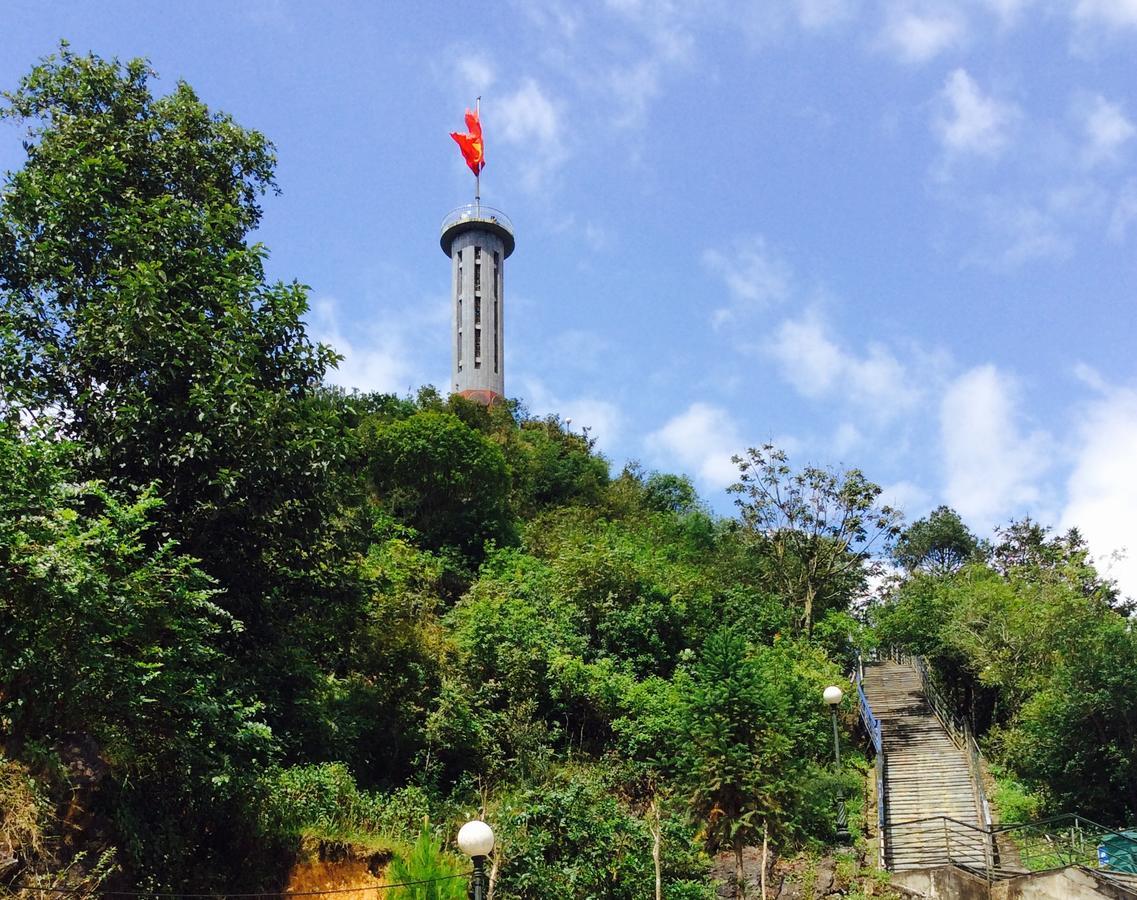 Huong Thao 2 Hotel Ha Giang Buitenkant foto