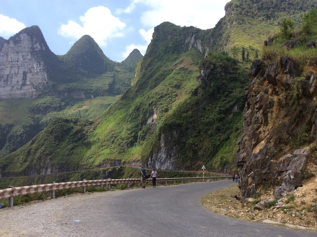 Huong Thao 2 Hotel Ha Giang Buitenkant foto