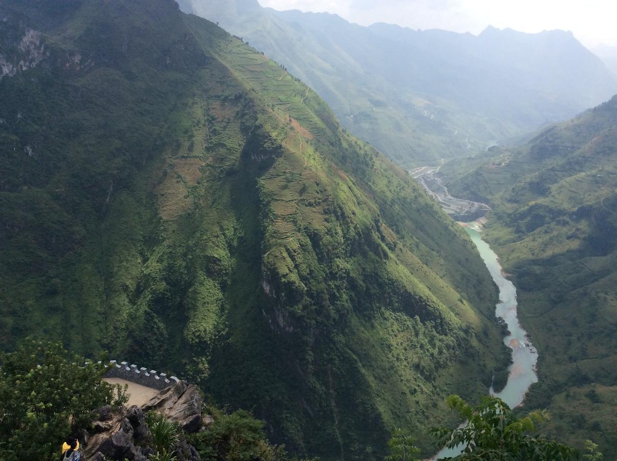 Huong Thao 2 Hotel Ha Giang Buitenkant foto